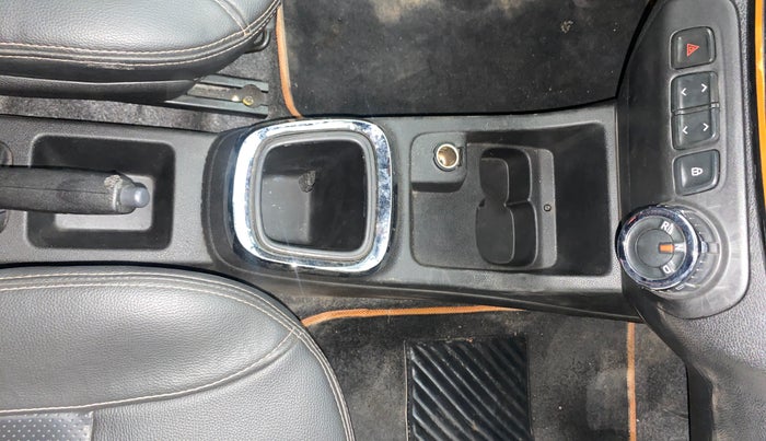 2017 Renault Kwid CLIMBER 1.0 AMT, Petrol, Automatic, 55,404 km, Gear Lever