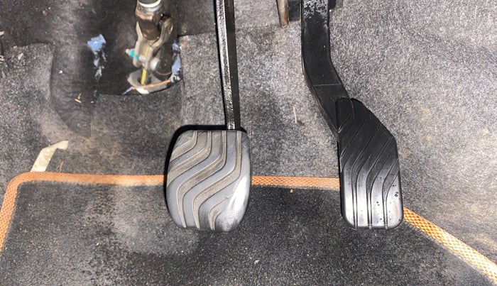 2017 Renault Kwid CLIMBER 1.0 AMT, Petrol, Automatic, 55,404 km, Pedals