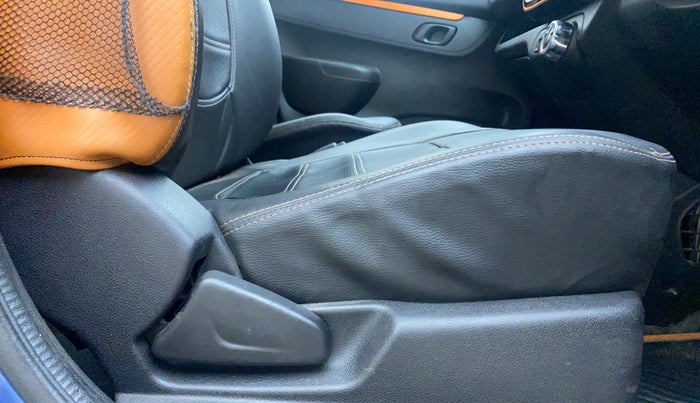 2017 Renault Kwid CLIMBER 1.0 AMT, Petrol, Automatic, 55,404 km, Driver Side Adjustment Panel