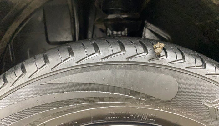 2017 Renault Kwid CLIMBER 1.0 AMT, Petrol, Automatic, 55,404 km, Left Front Tyre Tread