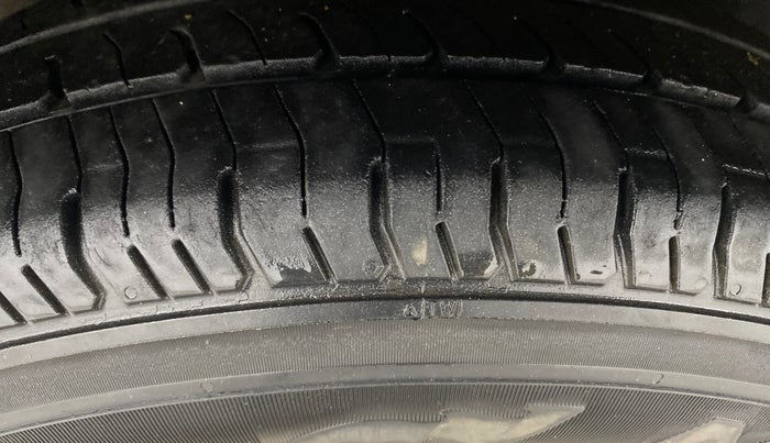 2012 Hyundai i10 ASTA 1.2 AT SUNROOF, Petrol, Automatic, 59,202 km, Right Rear Tyre Tread