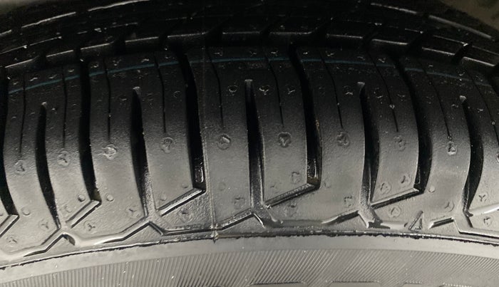 2012 Hyundai i10 ASTA 1.2 AT SUNROOF, Petrol, Automatic, 59,202 km, Left Front Tyre Tread