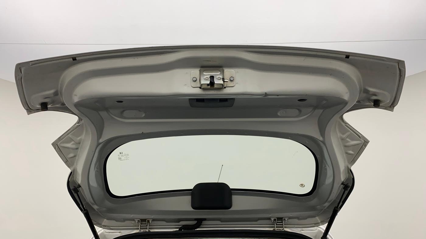 2016 Renault Kwid 1.0 RXT, Petrol, Manual, 48,803 km, Boot Door Open