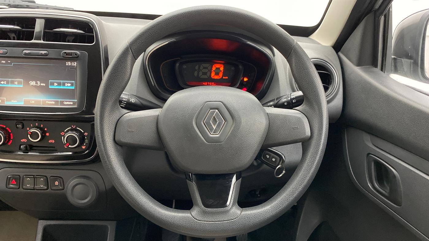 2016 Renault Kwid 1.0 RXT, Petrol, Manual, 48,803 km, Steering Wheel Close Up
