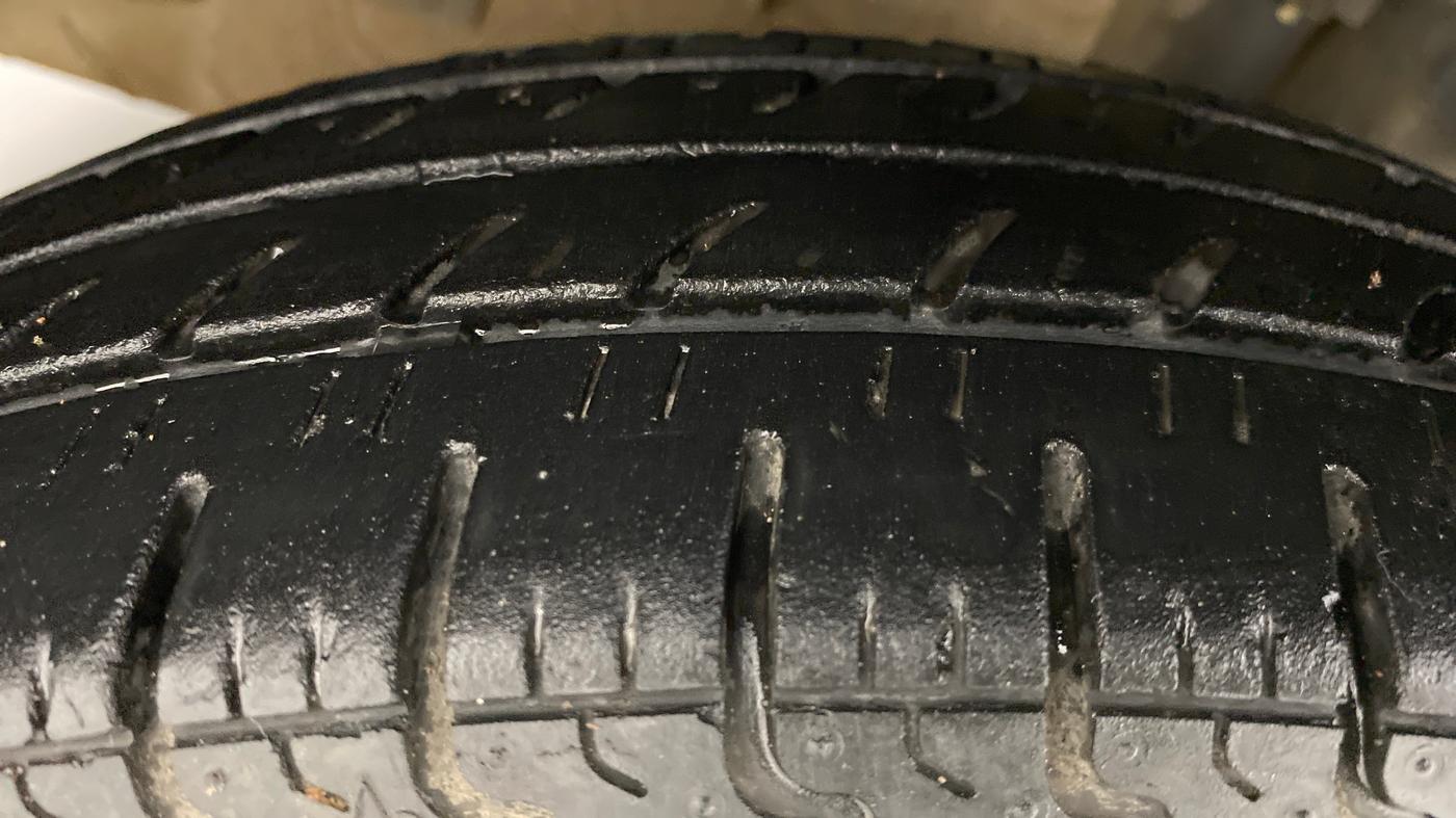 2016 Renault Kwid 1.0 RXT, Petrol, Manual, 48,803 km, Left Front Tyre Tread