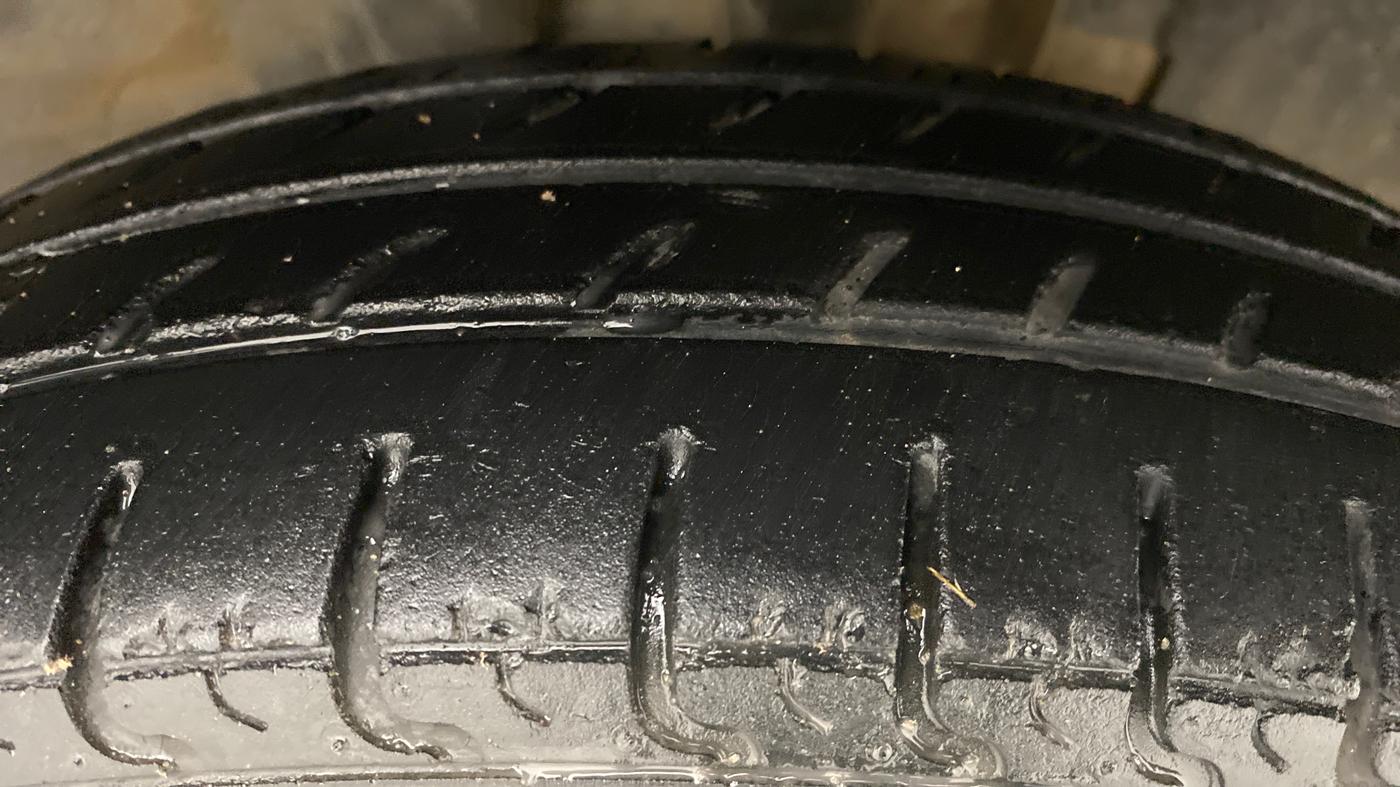 2016 Renault Kwid 1.0 RXT, Petrol, Manual, 48,803 km, Right Front Tyre Tread