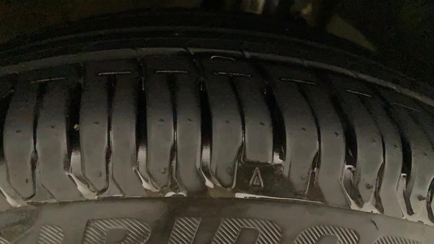 2021 Maruti Dzire ZXI AMT, Petrol, Automatic, 7,108 km, Right Rear Tyre Tread
