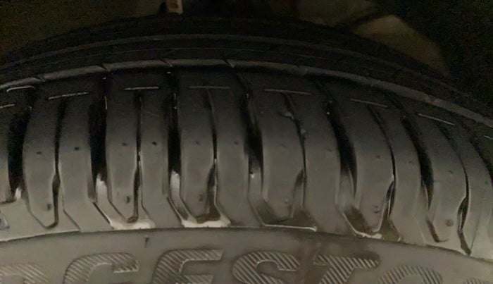 2021 Maruti Dzire ZXI AMT, Petrol, Automatic, 7,108 km, Right Front Tyre Tread