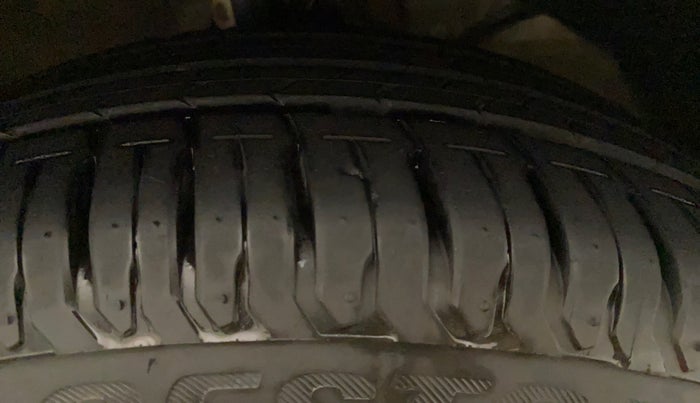 2021 Maruti Dzire ZXI AMT, Petrol, Automatic, 7,108 km, Left Rear Tyre Tread