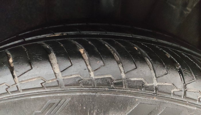 2023 Hyundai AURA SX 1.2 CNG, CNG, Manual, 56,354 km, Left Rear Tyre Tread