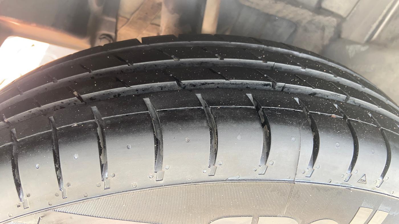 2018 Maruti Swift VXI, Petrol, Manual, 36,450 km, Right Rear Tyre Tread