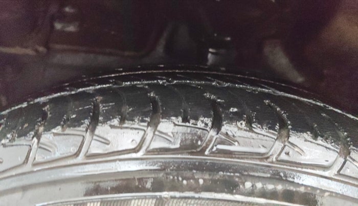 2019 Maruti Celerio VXI (O) CNG, CNG, Manual, 44,583 km, Left Front Tyre Tread