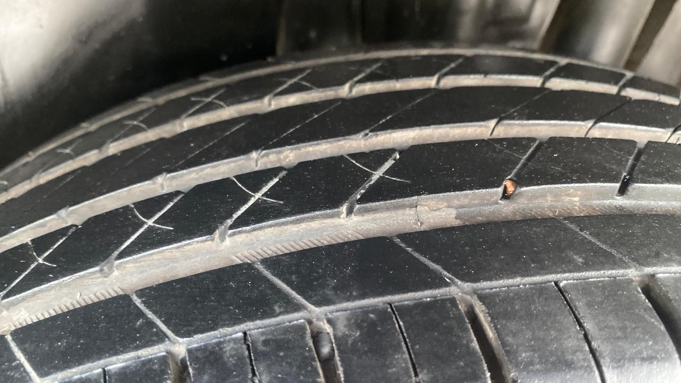 2023 Maruti BREZZA ZXI S-CNG, CNG, Manual, 65,127 km, Left Rear Tyre Tread