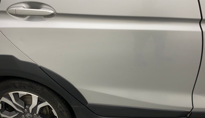 2018 Honda WR-V 1.2L I-VTEC EDGE EDITION, Petrol, Manual, 37,326 km, Right rear door - Slightly dented