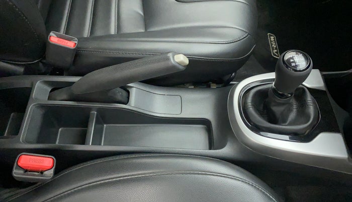 2018 Honda WR-V 1.2L I-VTEC EDGE EDITION, Petrol, Manual, 37,326 km, Gear Lever