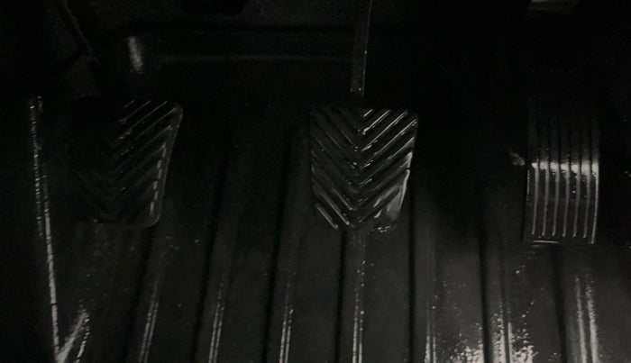 2020 Hyundai VENUE SX 1.0 (O) TURBO, Petrol, Manual, 63,858 km, Pedals