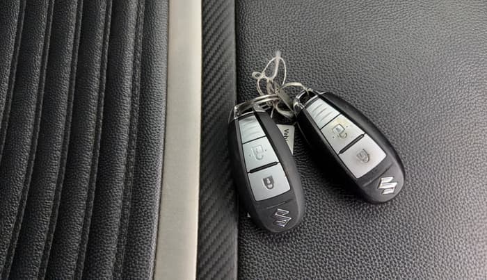 2018 Maruti Baleno ZETA PETROL 1.2, Petrol, Manual, 79,153 km, Key Close Up