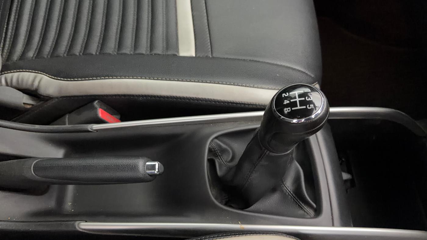 2018 Maruti Baleno ZETA PETROL 1.2, Petrol, Manual, 79,153 km, Gear Lever