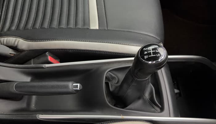 2018 Maruti Baleno ZETA PETROL 1.2, Petrol, Manual, 79,153 km, Gear Lever