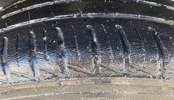 2020 Renault Kwid RXL 1.0, Petrol, Manual, 70,555 km, Right Rear Tyre Tread