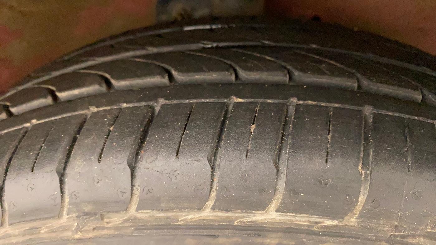2018 Maruti Celerio ZXI AMT (O), Petrol, Automatic, 64,453 km, Right Front Tyre Tread