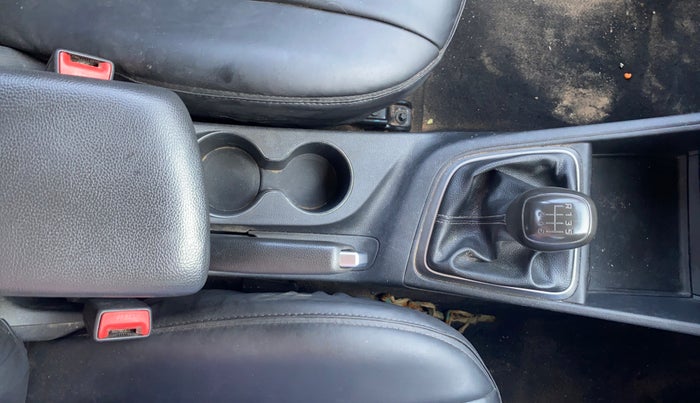 2018 Hyundai Verna 1.6 VTVT SX, Petrol, Manual, 50,759 km, Gear Lever