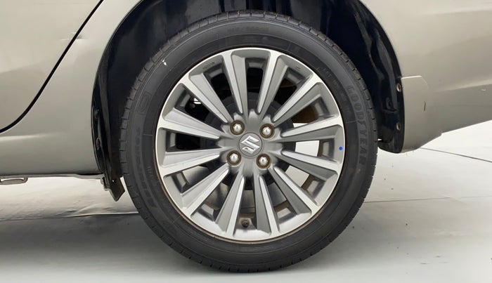 2019 Maruti Ciaz ALPHA 1.5 SHVS PETROL, Petrol, Manual, 26,790 km, Left Rear Wheel