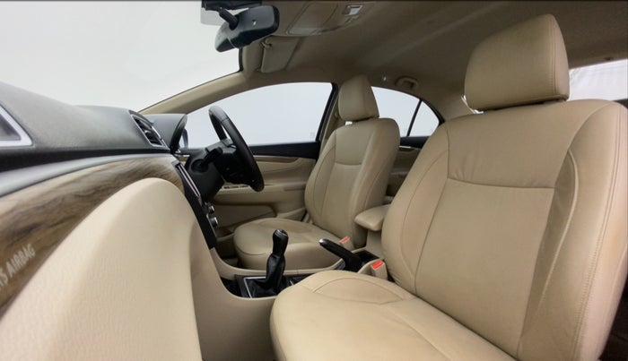 2019 Maruti Ciaz ALPHA 1.5 SHVS PETROL, Petrol, Manual, 26,790 km, Right Side Front Door Cabin