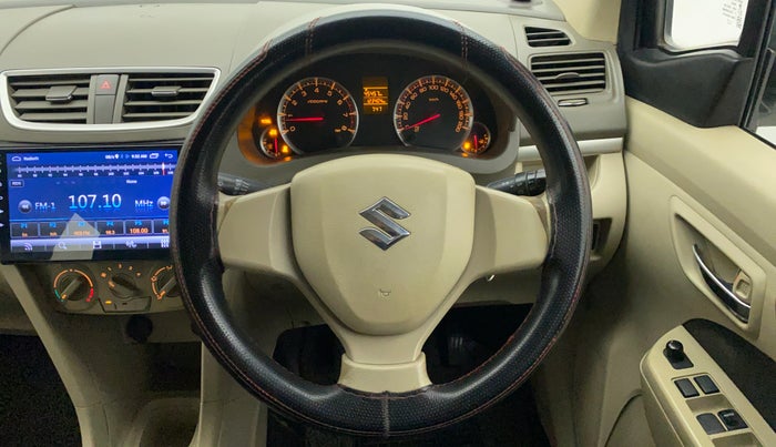 2013 Maruti Ertiga VXI CNG, CNG, Manual, 1,23,781 km, Steering Wheel Close Up