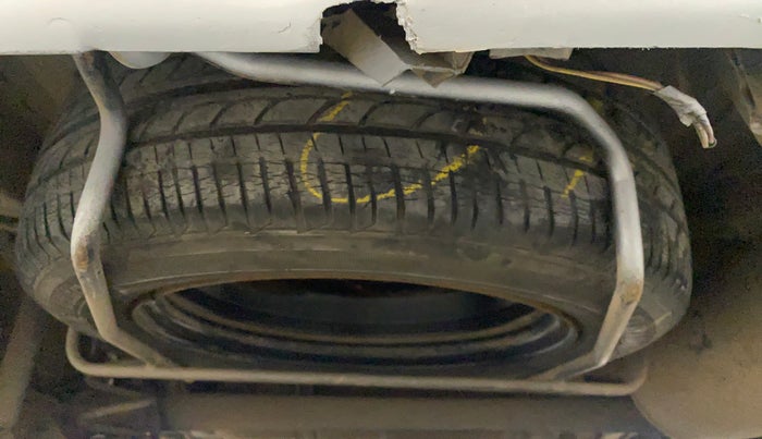 2013 Maruti Ertiga VXI CNG, CNG, Manual, 1,23,781 km, Spare Tyre