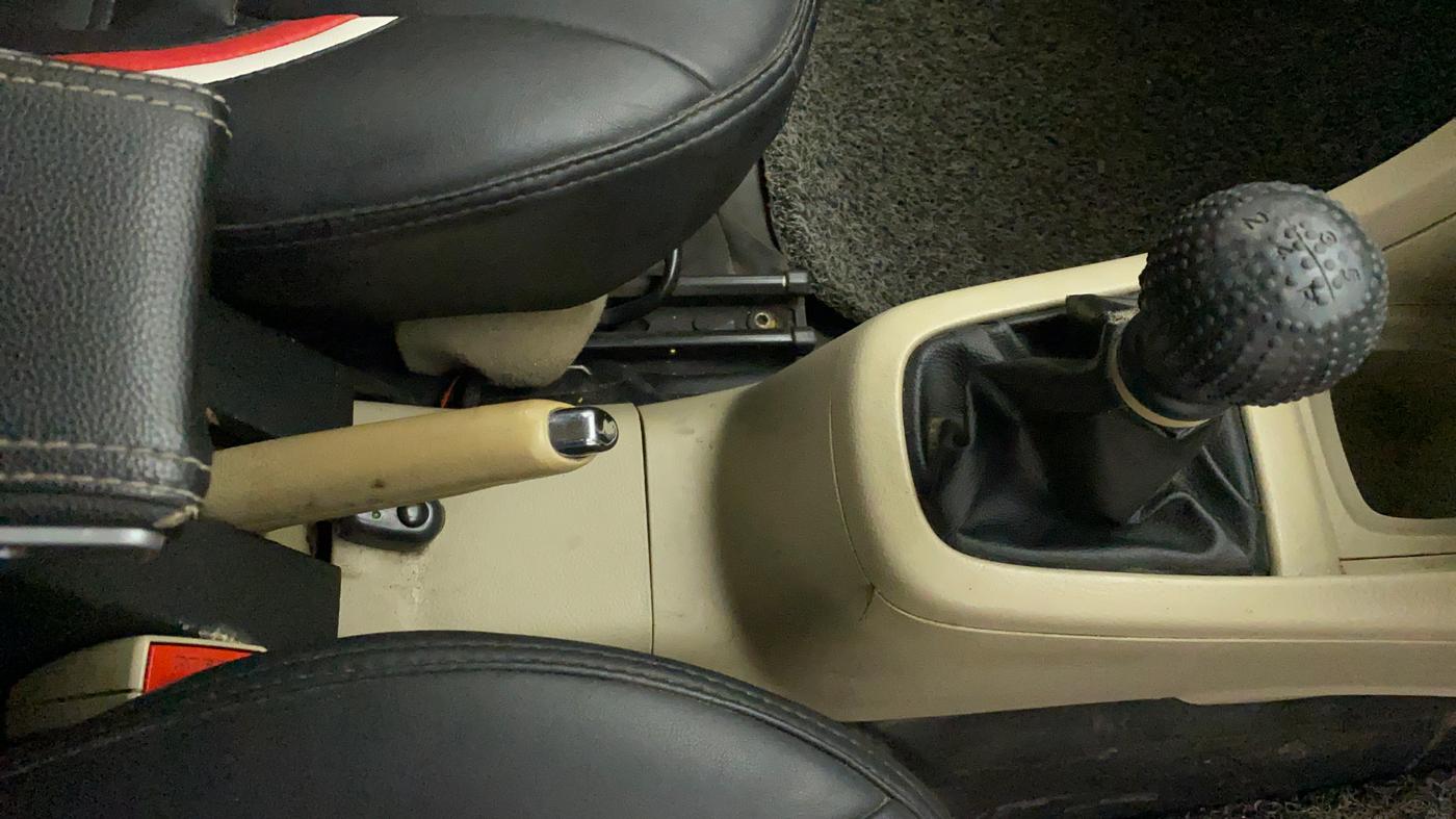 2013 Maruti Ertiga VXI CNG, CNG, Manual, 1,23,781 km, Gear Lever