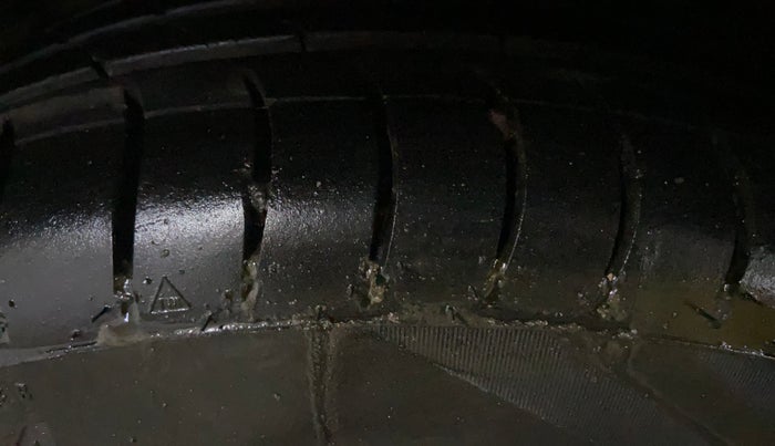 2023 Tata TIGOR XZ CNG, CNG, Manual, 57,521 km, Left Front Tyre Tread