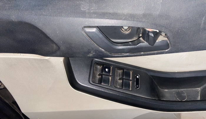2023 Tata TIGOR XZ CNG, CNG, Manual, 57,521 km, Driver Side Door Panels Control