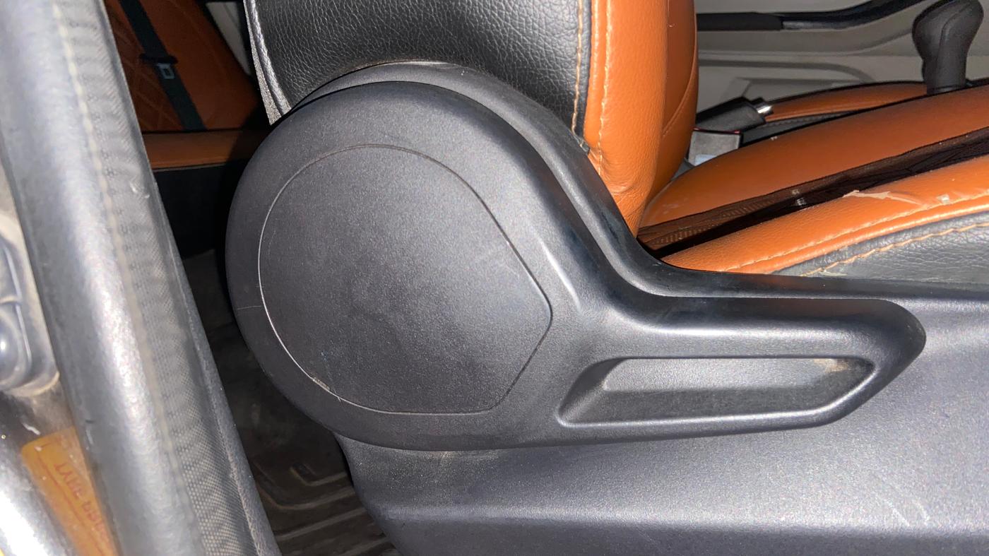 2023 Tata TIGOR XZ CNG, CNG, Manual, 57,521 km, Driver Side Adjustment Panel