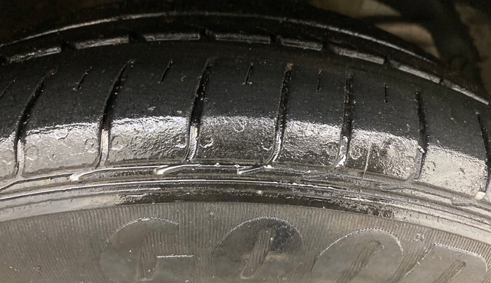 2018 Maruti Swift ZDI AMT, Diesel, Automatic, 87,107 km, Right Front Tyre Tread