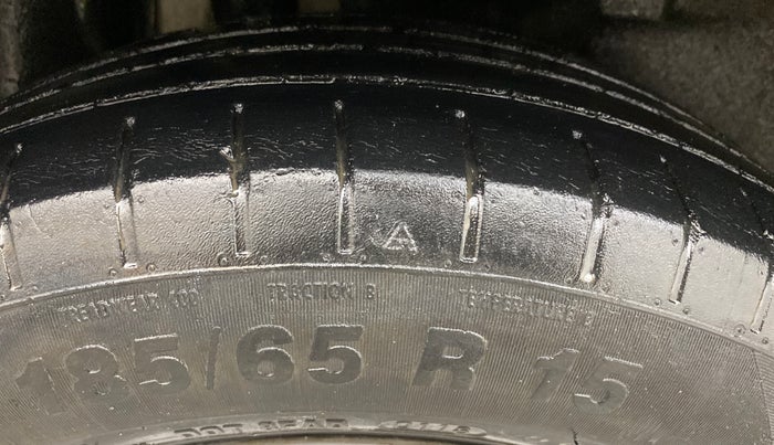 2018 Maruti Swift ZDI AMT, Diesel, Automatic, 87,107 km, Right Rear Tyre Tread