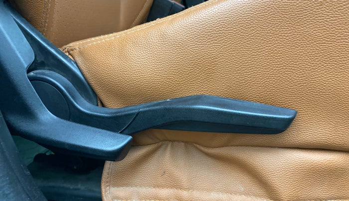 2018 Maruti Swift ZDI AMT, Diesel, Automatic, 87,107 km, Driver Side Adjustment Panel