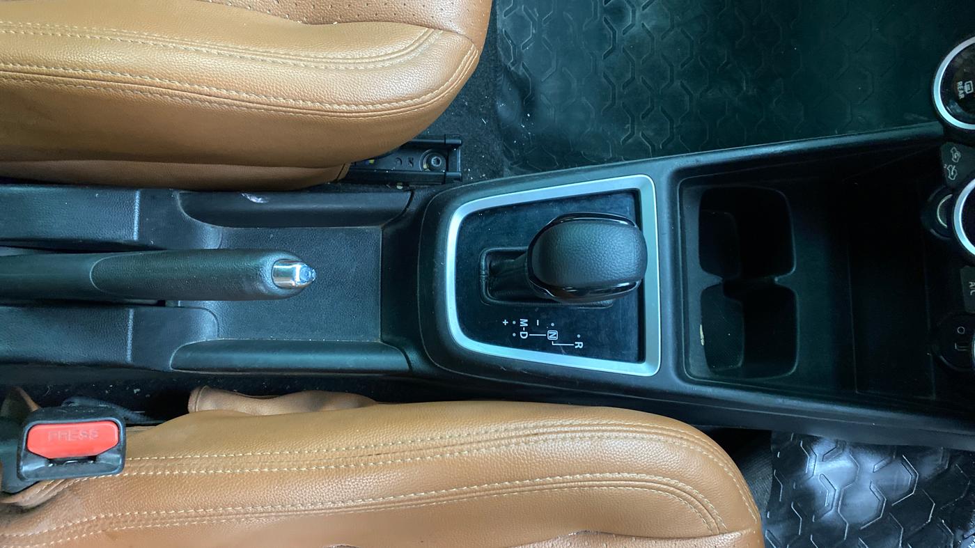 2018 Maruti Swift ZDI AMT, Diesel, Automatic, 87,271 km, Gear Lever