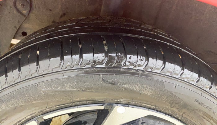 2023 Hyundai NEW I20 ASTA (O) 1.2 IVT, Petrol, Automatic, 16,175 km, Right Rear Tyre Tread