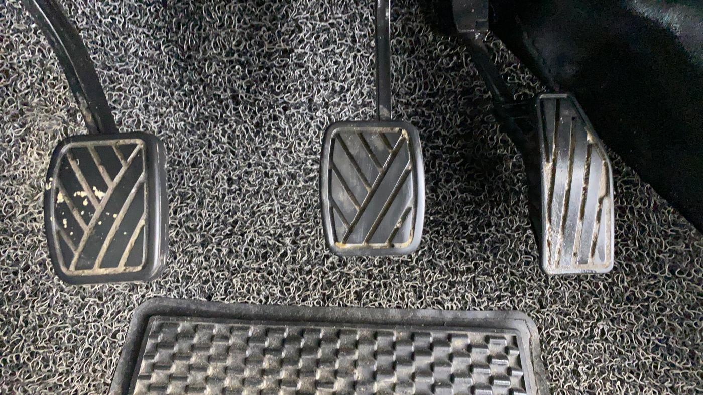 2018 Maruti Swift VXI, Petrol, Manual, 42,781 km, Pedals