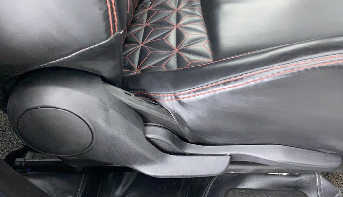 2018 Maruti Swift VXI, Petrol, Manual, 42,781 km, Driver Side Adjustment Panel