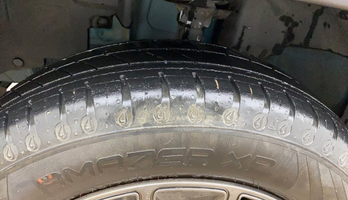 2021 Renault Kwid CLIMBER 1.0 AMT (O), Petrol, Automatic, 45,116 km, Left Front Tyre Tread