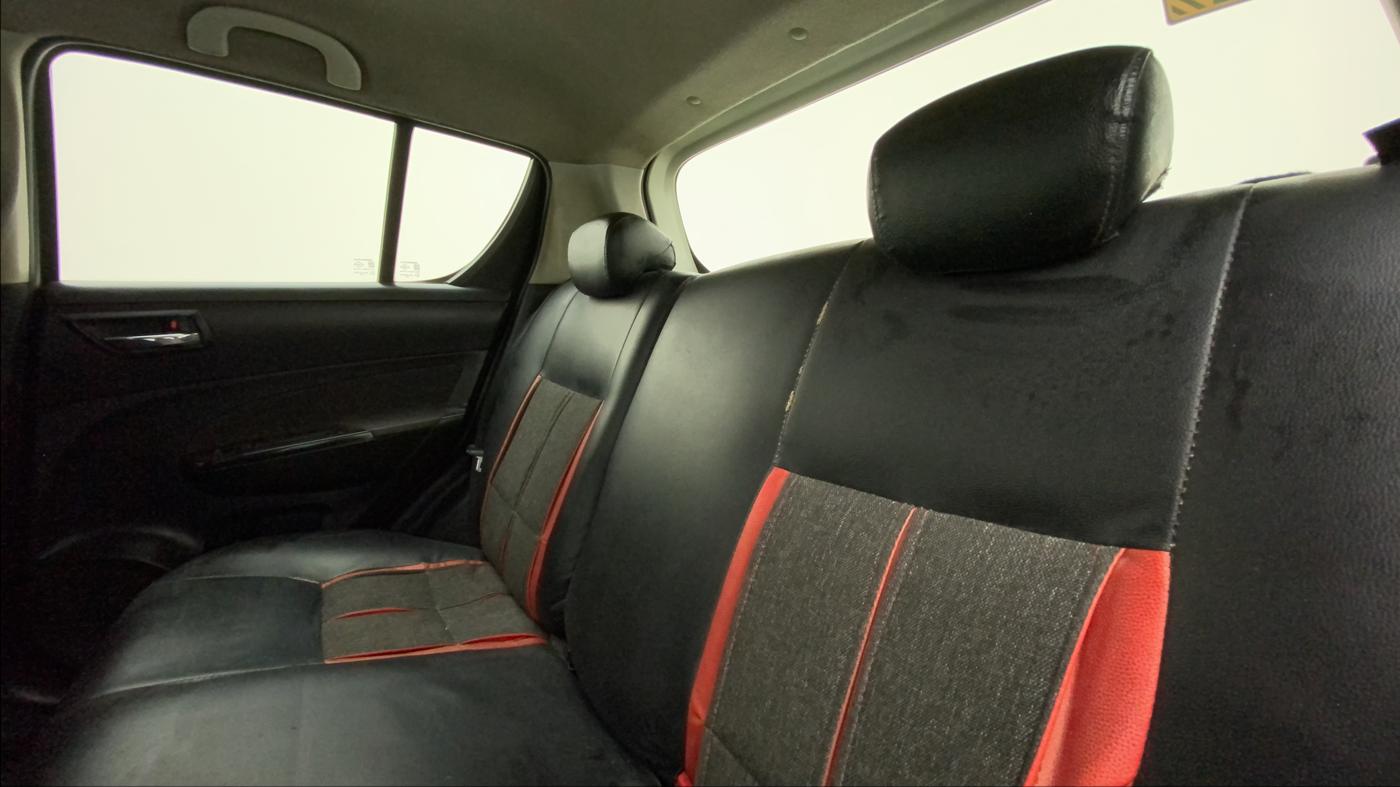 2017 Maruti Swift VXI, Petrol, Manual, 71,901 km, Right Side Rear Door Cabin