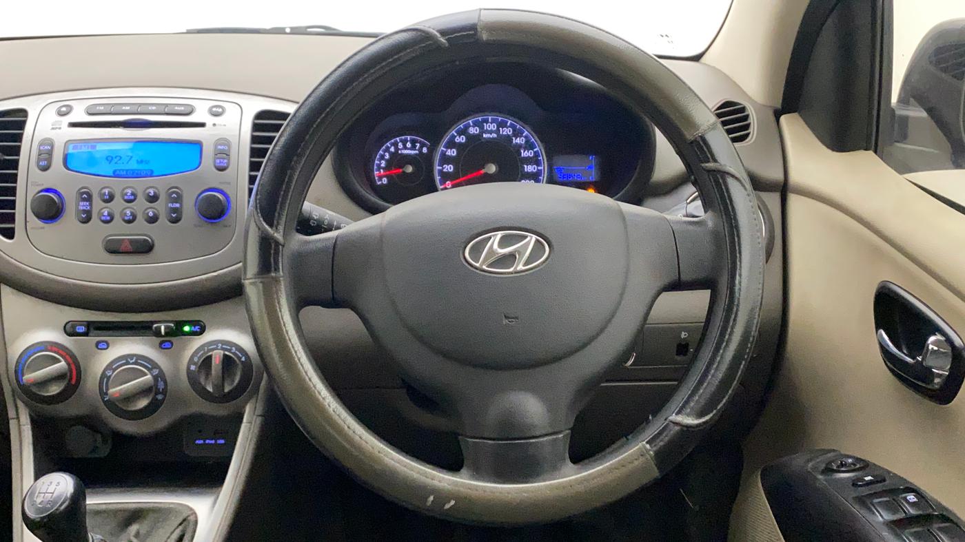 2013 Hyundai i10 SPORTZ 1.2, Petrol, Manual, 93,912 km, Steering Wheel Close Up