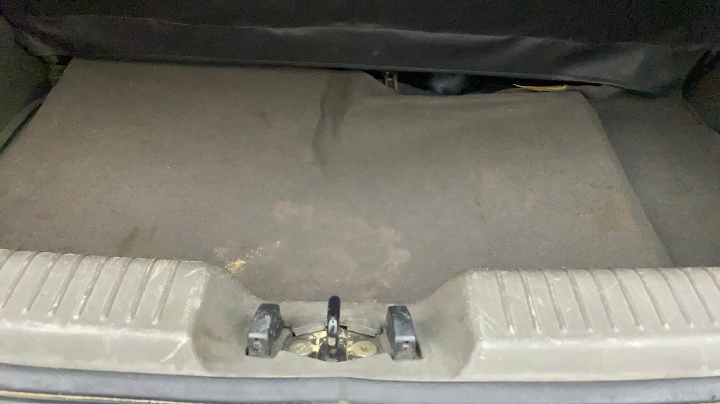 2013 Hyundai i10 SPORTZ 1.2, Petrol, Manual, 93,912 km, Boot Inside