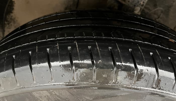2021 Hyundai VENUE S 1.2, Petrol, Manual, 57,276 km, Left Front Tyre Tread