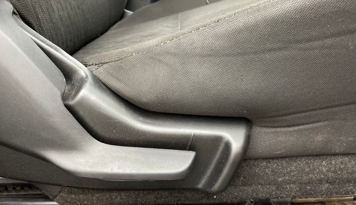 2018 Maruti Baleno DELTA 1.2 K12, Petrol, Manual, 47,756 km, Driver Side Adjustment Panel