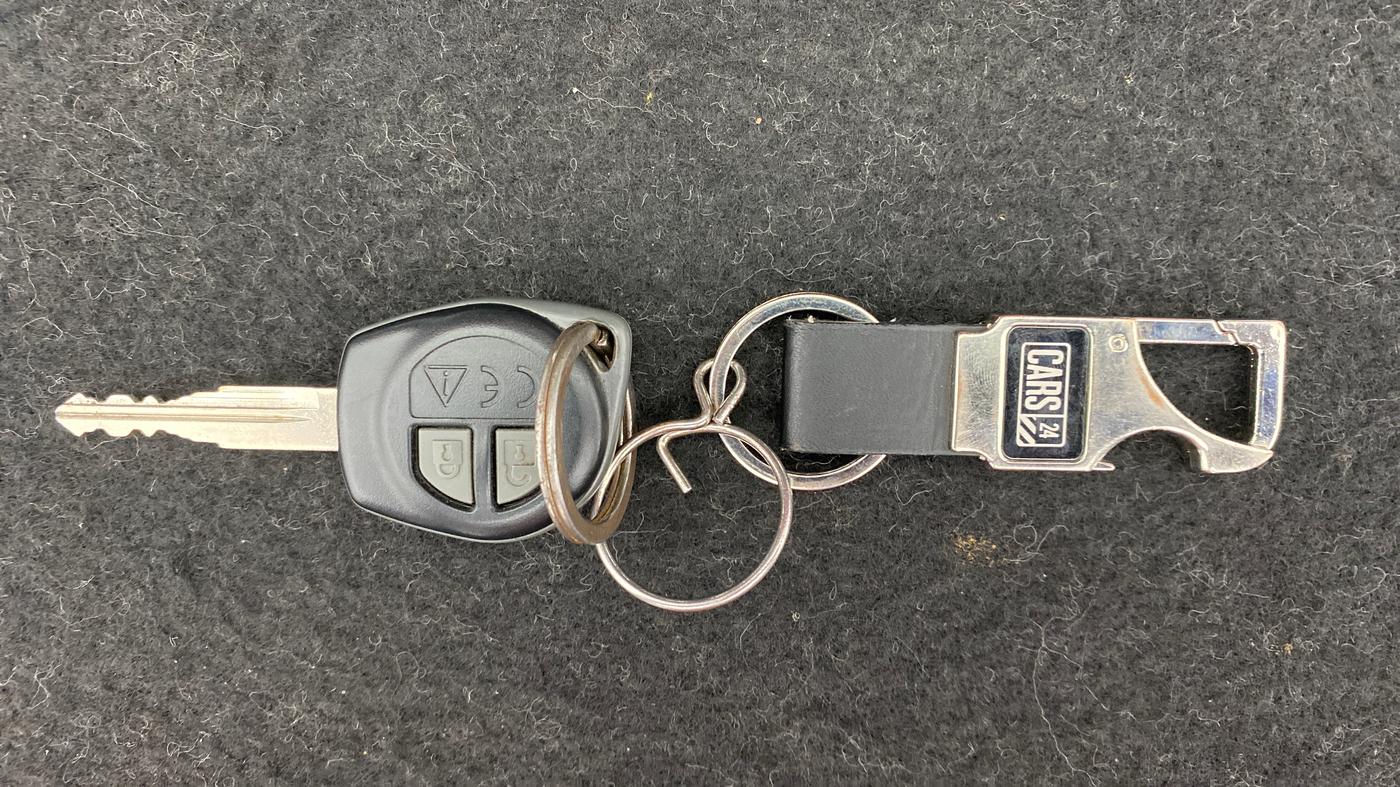2018 Maruti Baleno DELTA 1.2 K12, Petrol, Manual, 47,756 km, Key Close Up