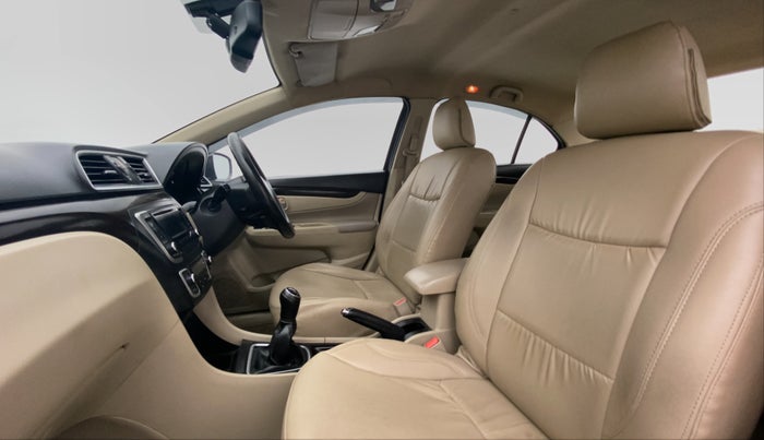 2017 Maruti Ciaz ZETA 1.3 DDIS SHVS, Diesel, Manual, 69,129 km, Right Side Front Door Cabin View