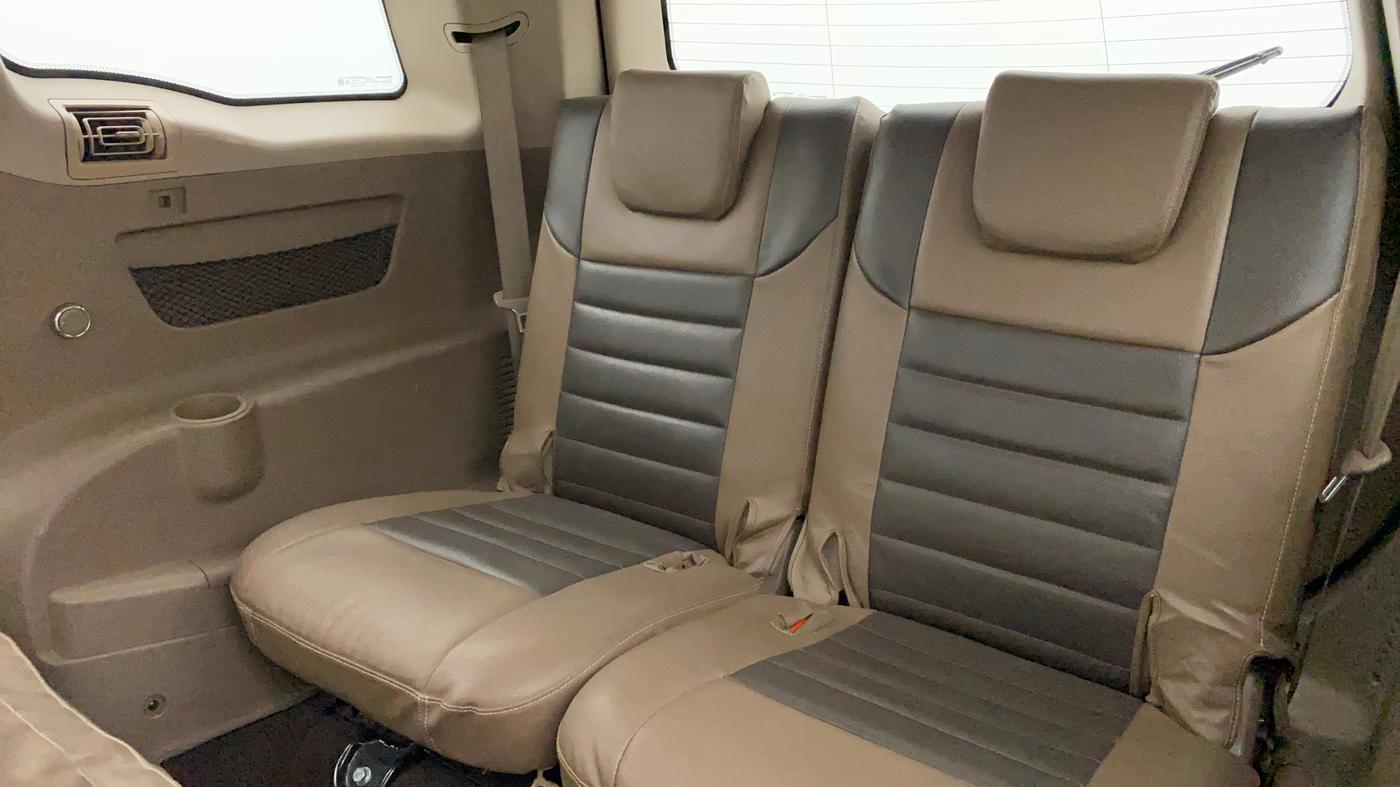 2015 Mahindra XUV500 W4, Diesel, Manual, 85,619 km, Third Seat Row ( optional )